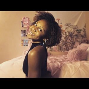 Meet your Posher, Mayah